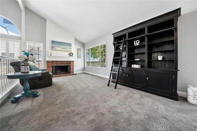 25445 Via Macarena, Valencia, CA 91355