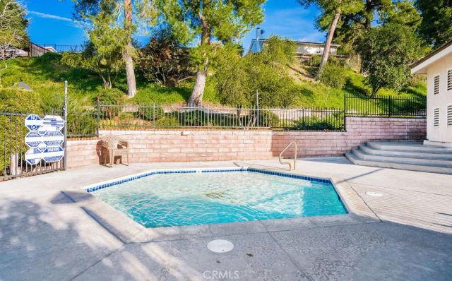 25445 Via Macarena, Valencia, CA 91355