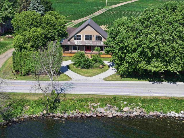 6867 US Route 2, North Hero, VT 05474