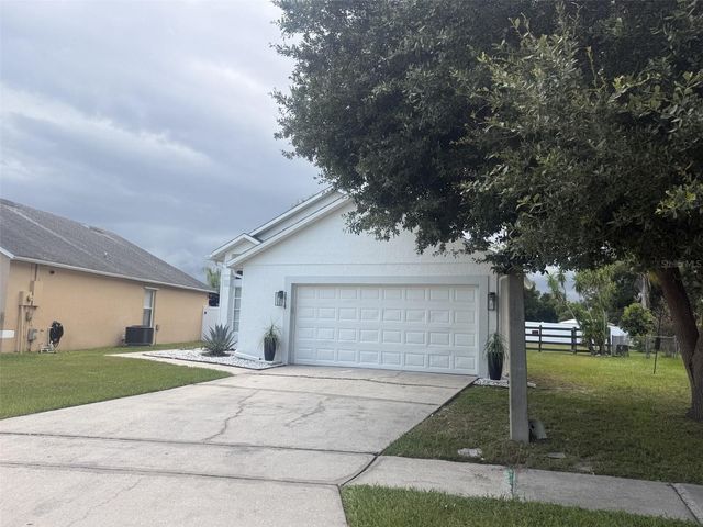 2916 CANOE CIRCLE, St Cloud, FL 34772