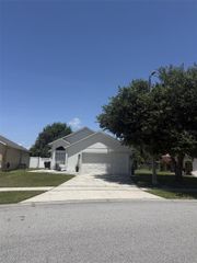 2916 CANOE CIRCLE, St Cloud, FL 34772