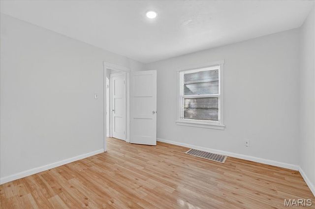 28 N Harvey Avenue, Ferguson, MO 63135