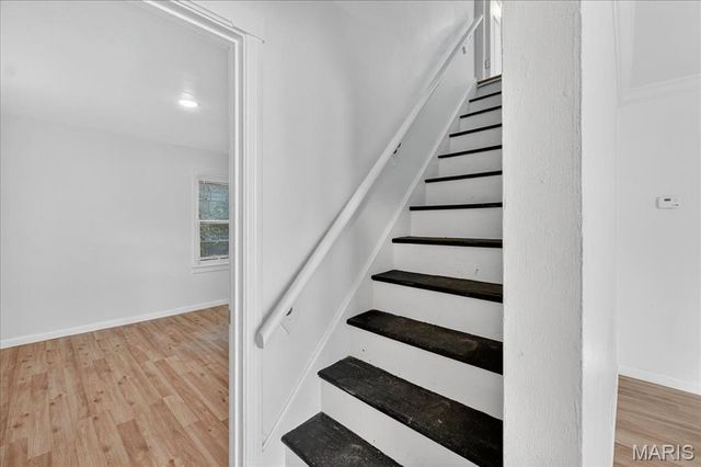 28 N Harvey Avenue, Ferguson, MO 63135
