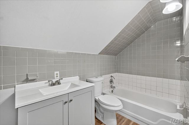 28 N Harvey Avenue, Ferguson, MO 63135