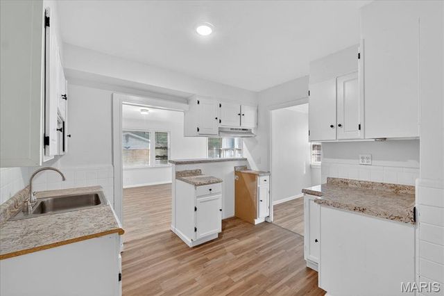 28 N Harvey Avenue, Ferguson, MO 63135