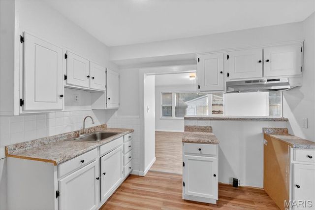 28 N Harvey Avenue, Ferguson, MO 63135
