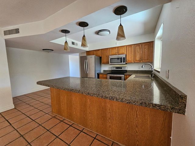 5129 E Poinsettia Drive, Scottsdale, AZ 85254