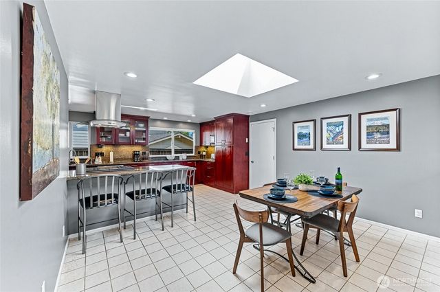 14009 NE 74th Street, Redmond, WA 98052
