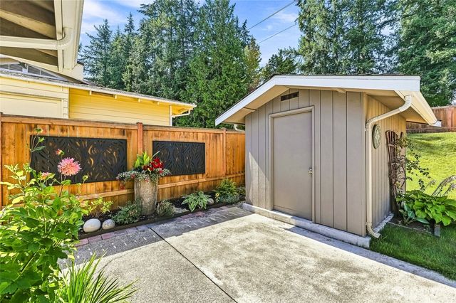 14009 NE 74th Street, Redmond, WA 98052