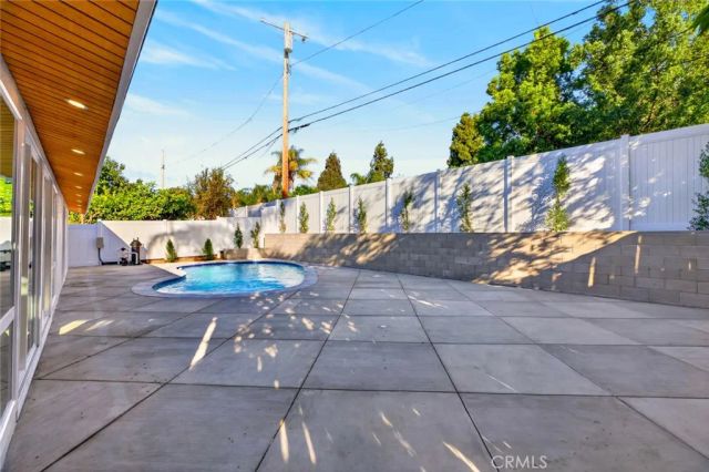 16445 Kingsbury, Granada Hills, CA 91344