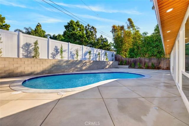 16445 Kingsbury, Granada Hills, CA 91344