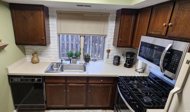 5078 Stellhorn Road, Fort Wayne, IN 46815