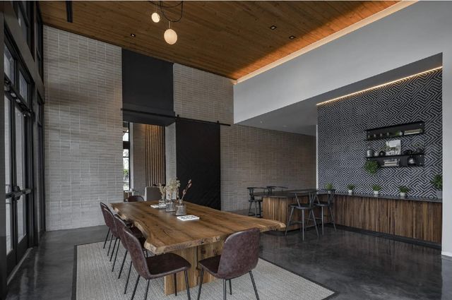 10421 Deerwood Road 3229, Houston, TX 77042