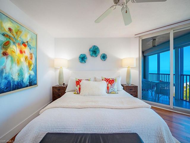 4651 Gulf Shore BLVD N 1707, Naples, FL 34103