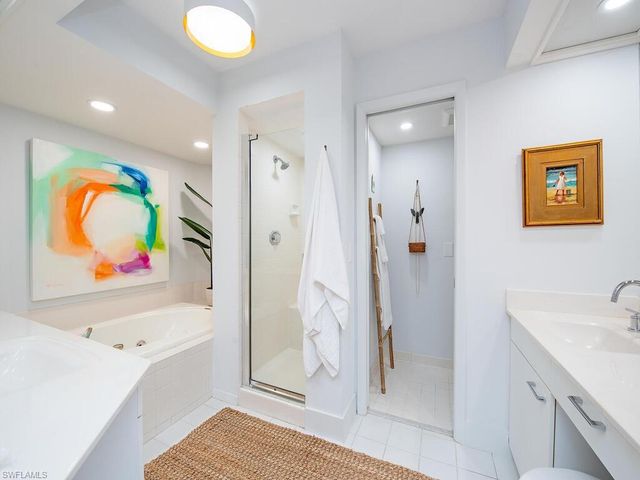 4651 Gulf Shore BLVD N 1707, Naples, FL 34103