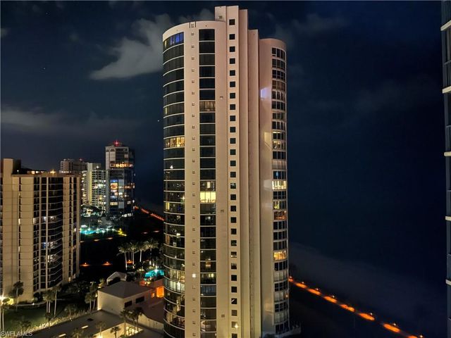 4651 Gulf Shore BLVD N 1707, Naples, FL 34103