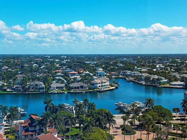 4651 Gulf Shore BLVD N 1707, Naples, FL 34103