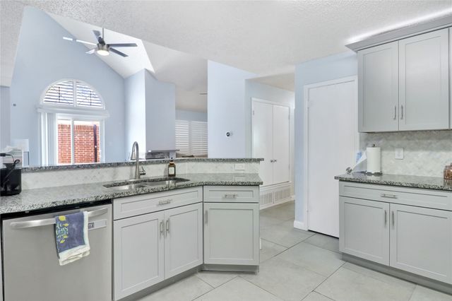 7544 Arbor Hill Drive, Fort Worth, TX 76120