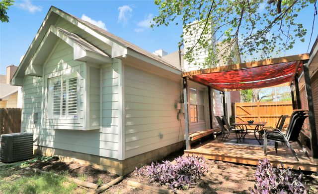 7544 Arbor Hill Drive, Fort Worth, TX 76120