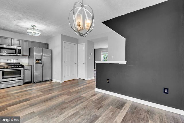 7838 FOXFARM LN, Glen Burnie, MD 21061