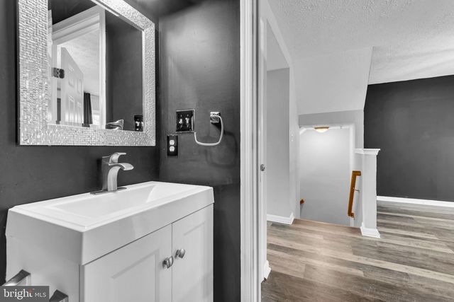 7838 FOXFARM LN, Glen Burnie, MD 21061