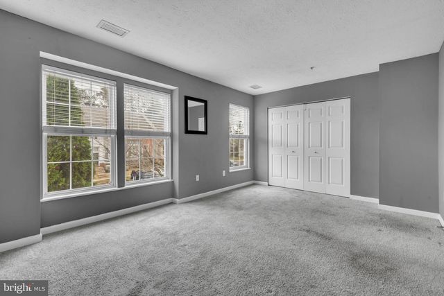 7838 FOXFARM LN, Glen Burnie, MD 21061