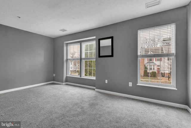 7838 FOXFARM LN, Glen Burnie, MD 21061