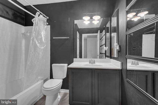 7838 FOXFARM LN, Glen Burnie, MD 21061