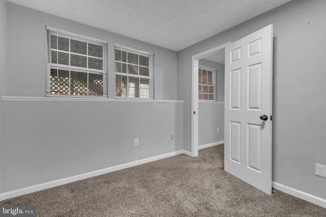 7838 FOXFARM LN, Glen Burnie, MD 21061