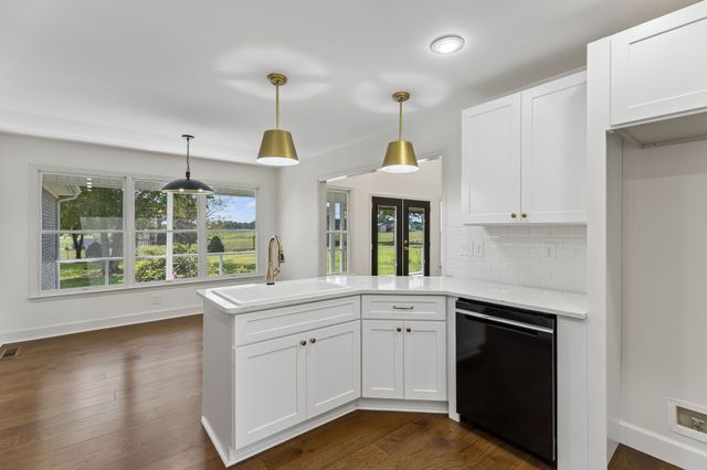 13 Elizabeth Cir, Fayetteville, TN 37334