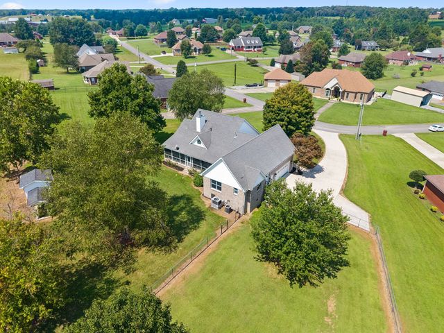 13 Elizabeth Cir, Fayetteville, TN 37334