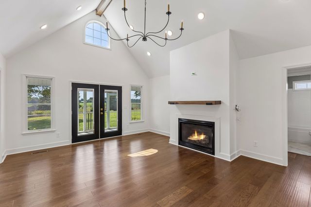 13 Elizabeth Cir, Fayetteville, TN 37334