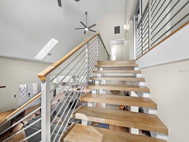 430 ISLAND CIRCLE, Sarasota, FL 34242
