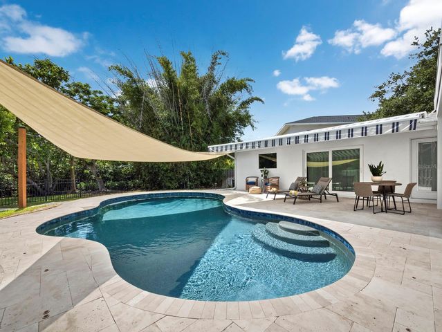 430 ISLAND CIRCLE, Sarasota, FL 34242