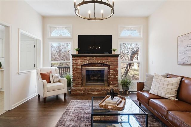 14523 Brentwood Drive, Lenexa, KS 66215