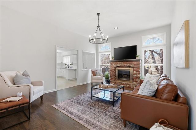 14523 Brentwood Drive, Lenexa, KS 66215