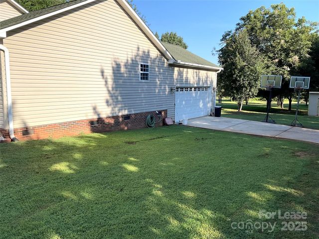 2700 Moose Gantt Trail, Crouse, NC 28033