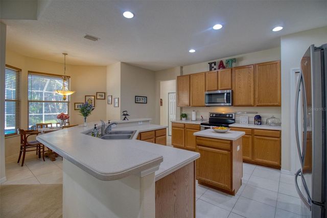 2206 HIGHLAND WOODS DRIVE, Dunedin, FL 34698