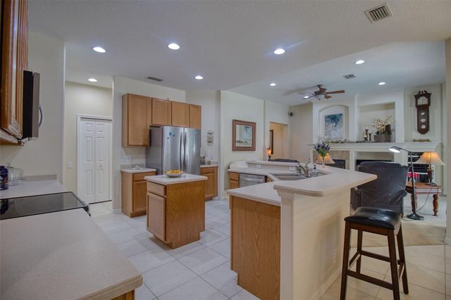 2206 HIGHLAND WOODS DRIVE, Dunedin, FL 34698