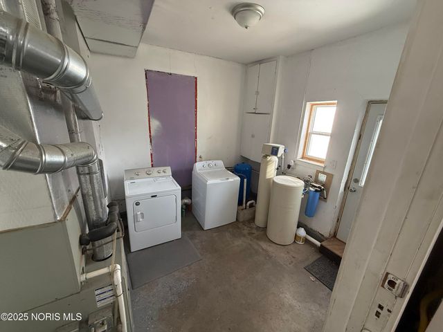 9984 State Route 64, Swanton, OH 43558