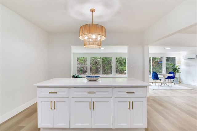 2753 VALENCIA DRIVE, Sarasota, FL 34239