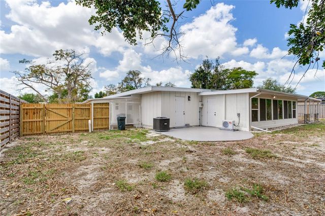 2753 VALENCIA DRIVE, Sarasota, FL 34239