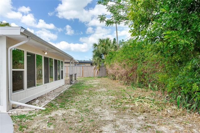 2753 VALENCIA DRIVE, Sarasota, FL 34239