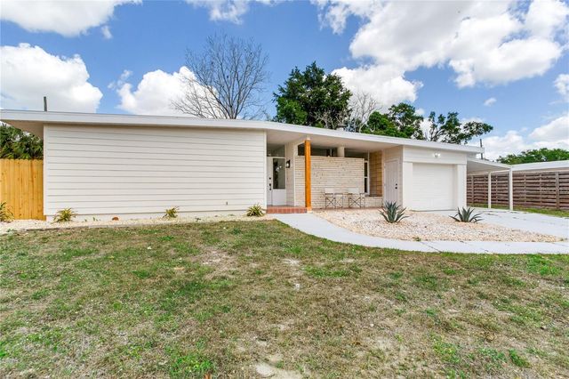 2753 VALENCIA DRIVE, Sarasota, FL 34239