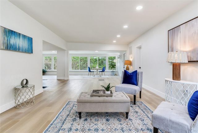 2753 VALENCIA DRIVE, Sarasota, FL 34239