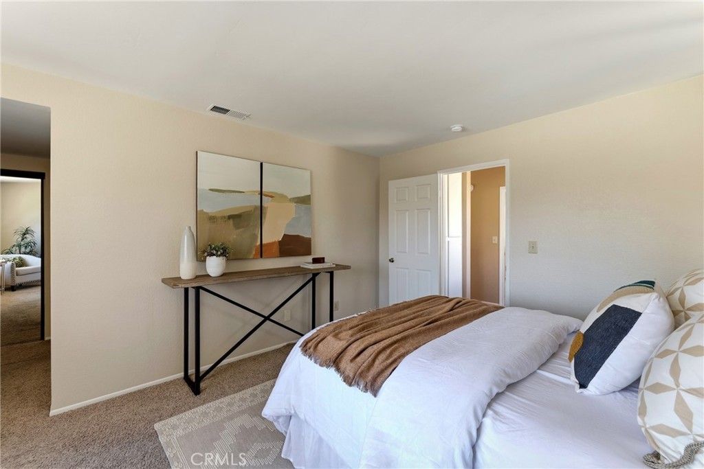 Image 16 of property listing at 854 Endicott, Claremont, CA 91711