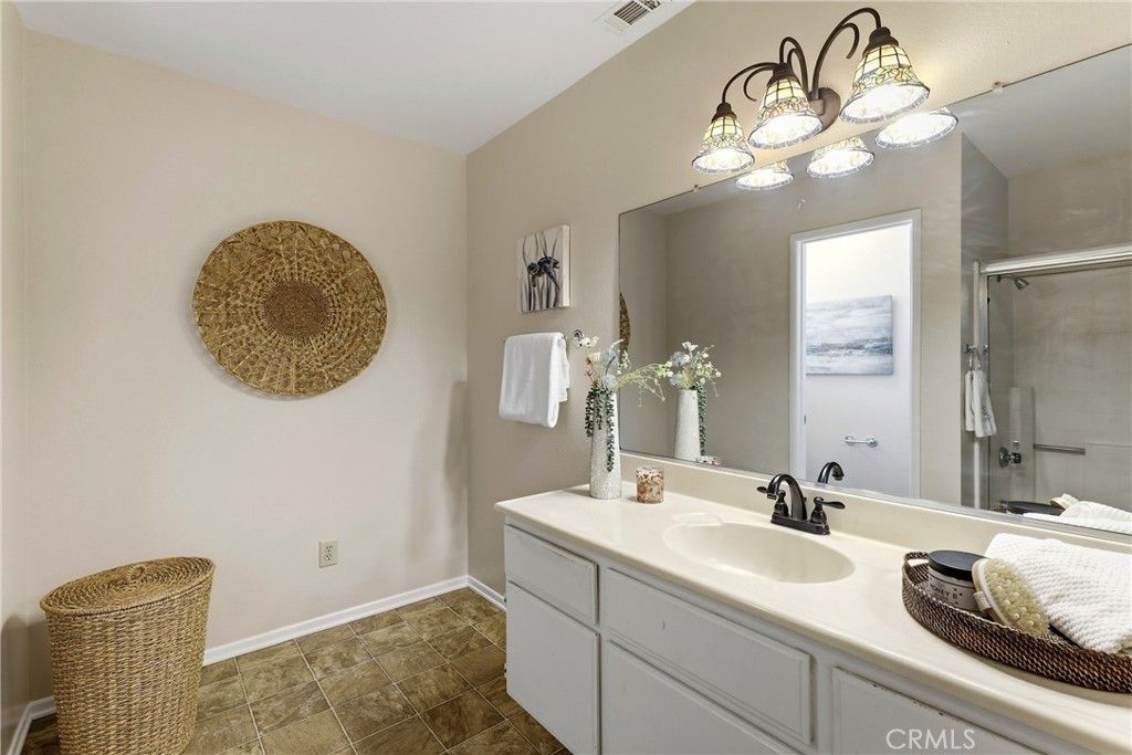 Image 18 of property listing at 854 Endicott, Claremont, CA 91711