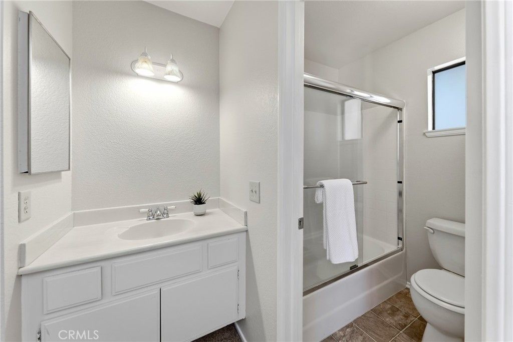 Image 23 of property listing at 854 Endicott, Claremont, CA 91711