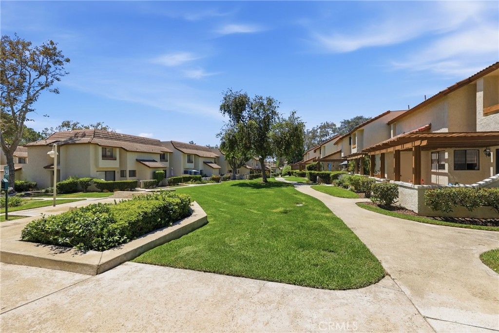Image 31 of property listing at 854 Endicott, Claremont, CA 91711