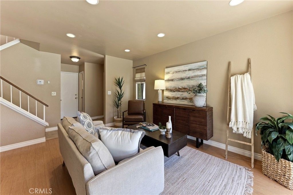 Image 4 of property listing at 854 Endicott, Claremont, CA 91711